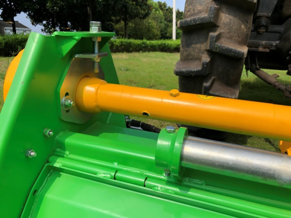 Bowell-MXZ-Schlechelmulcher-Schlegelmaeher-15-